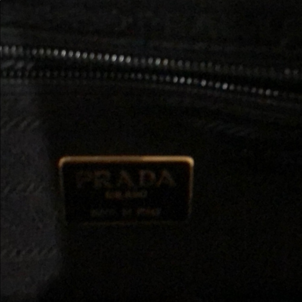 Authentic Prada clutch purse - Picture 3 of 8